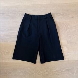 White Fox Tailored Bermuda Shorts Size XS Black